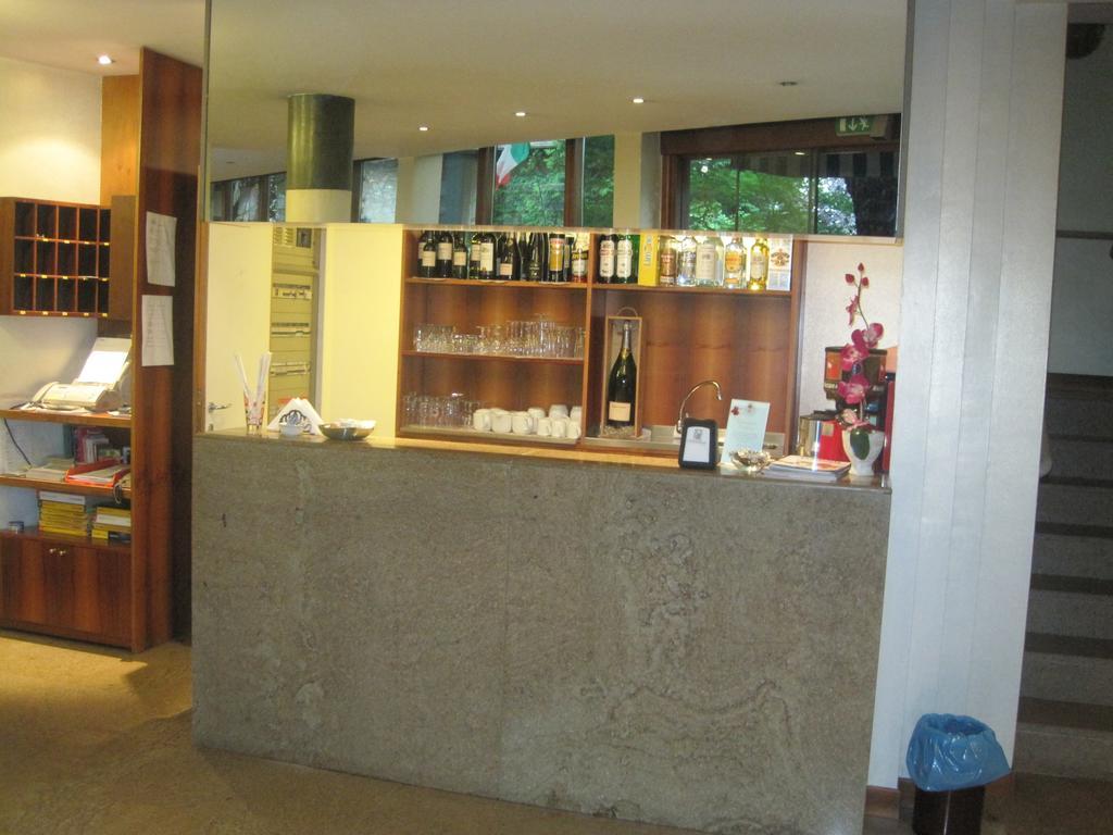 Albergo Villa & Roma Pallazzolo sullʼOglio Exteriör bild