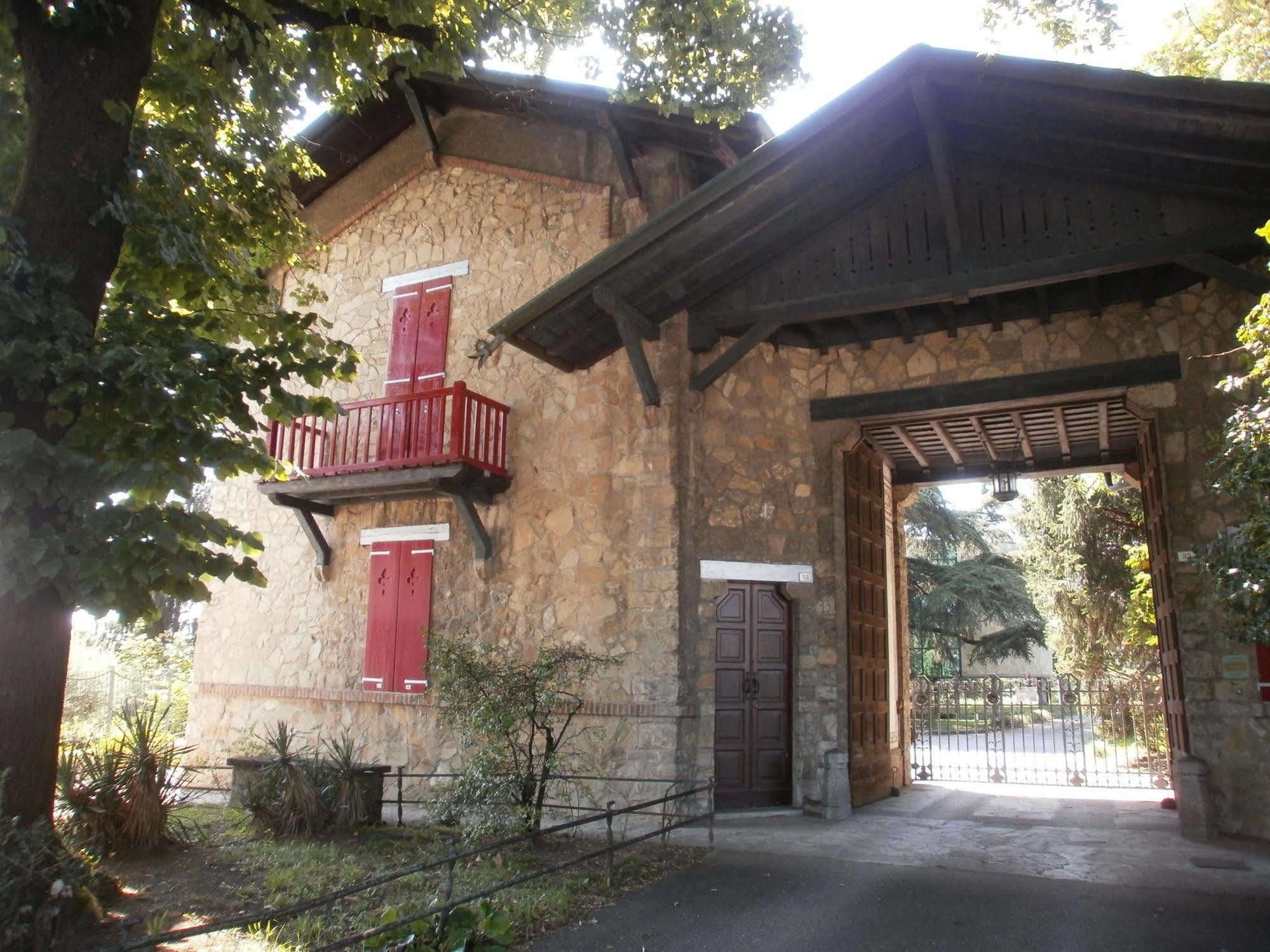 Albergo Villa & Roma Pallazzolo sullʼOglio Exteriör bild